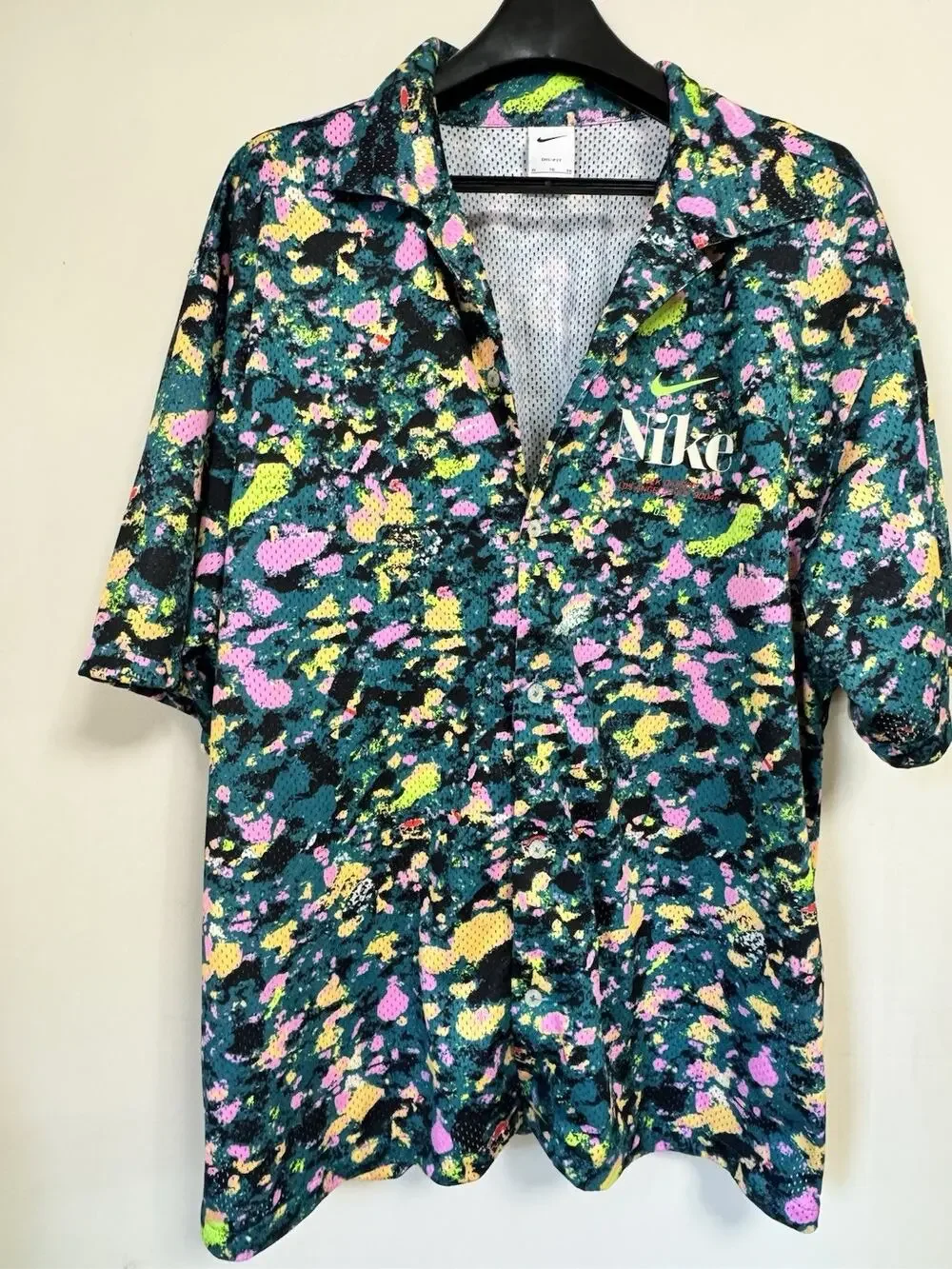 Nike Dri-FIT Button Front Mesh Shirt XL Multicolor